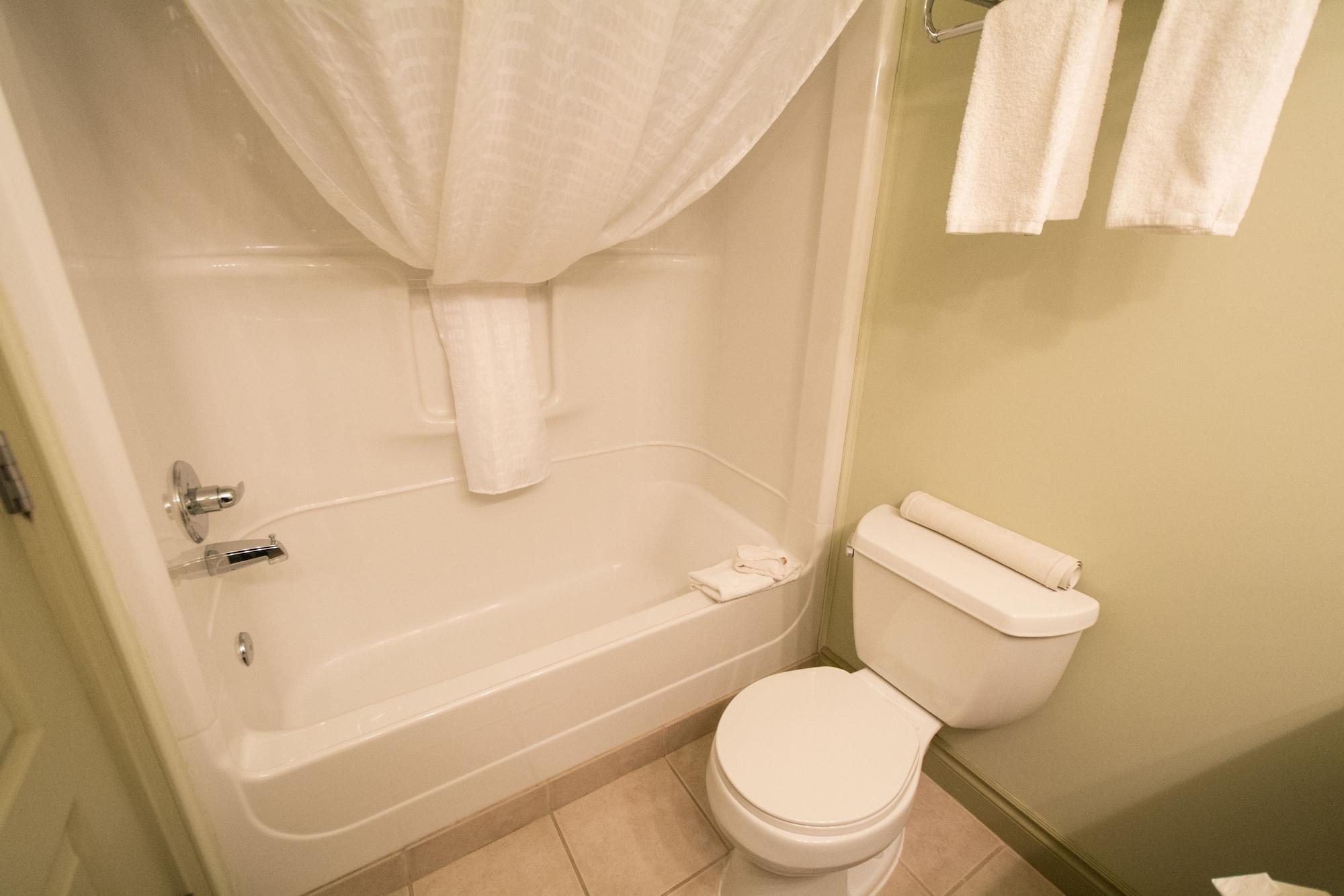Nova Inn Peace River Экстерьер фото